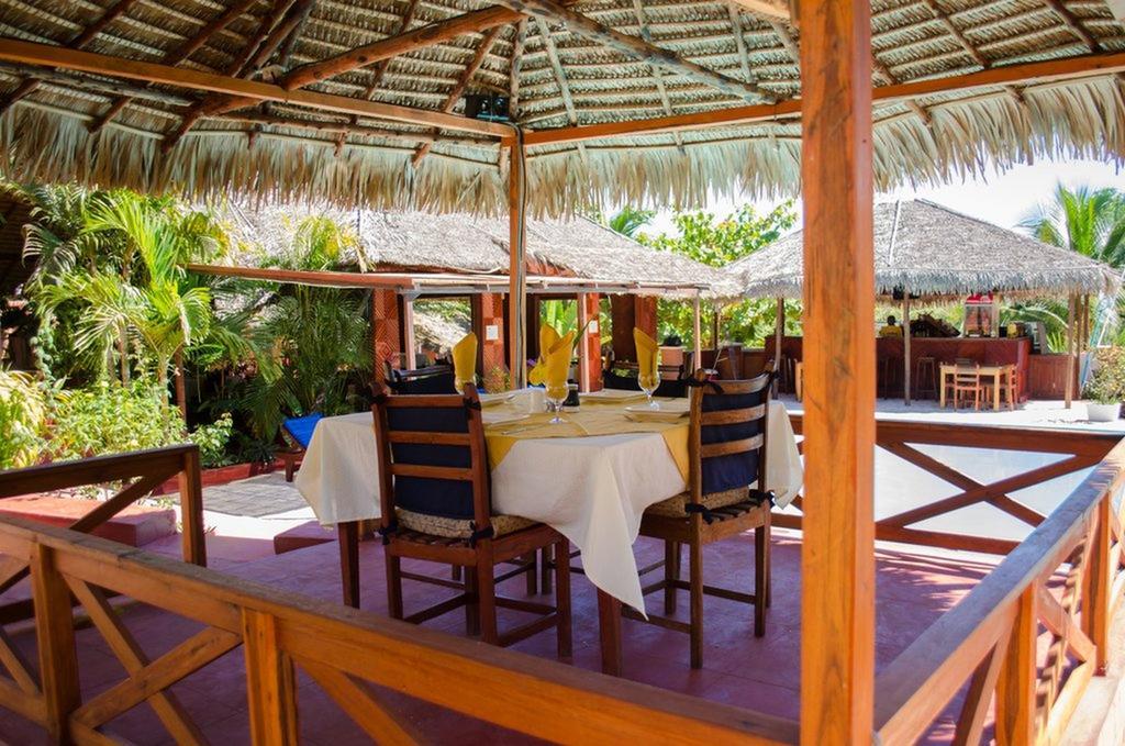 Edena Kely Hotel Махаянга Екстериор снимка