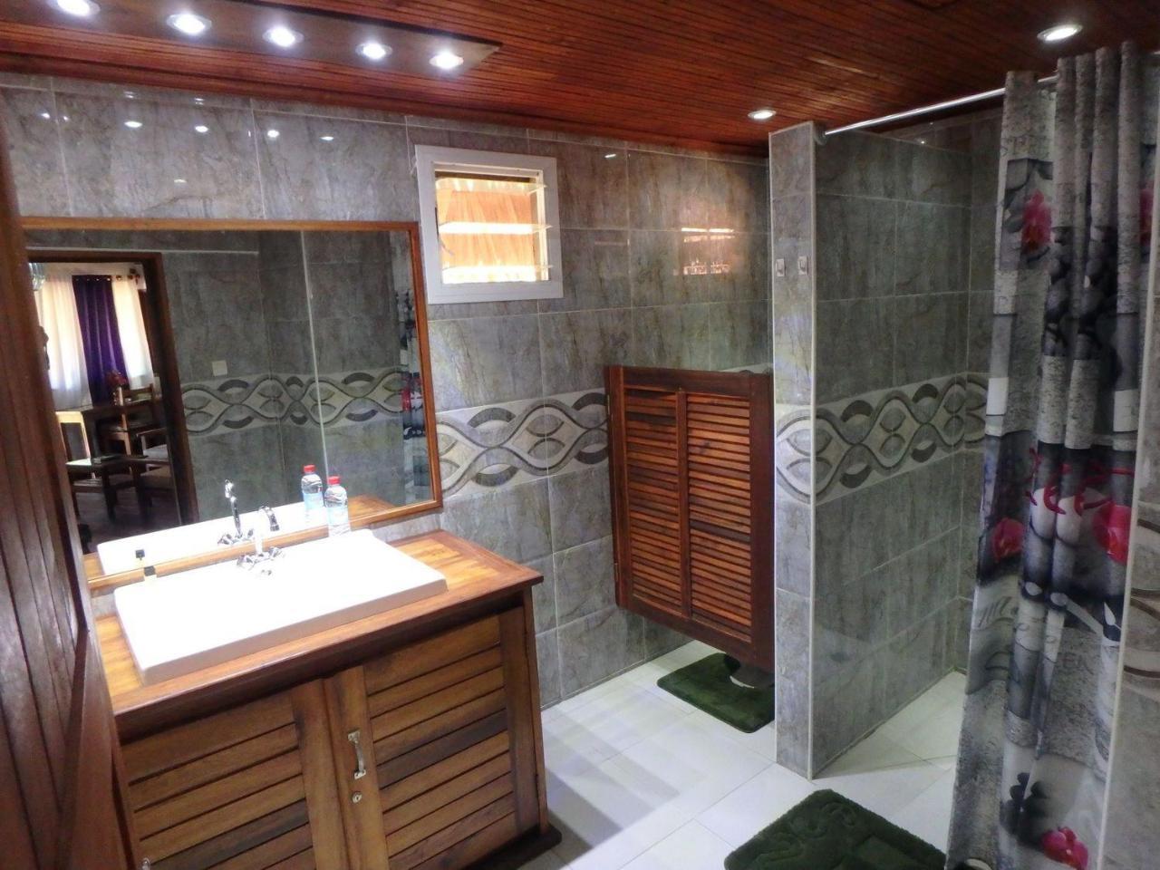 Edena Kely Hotel Махаянга Екстериор снимка